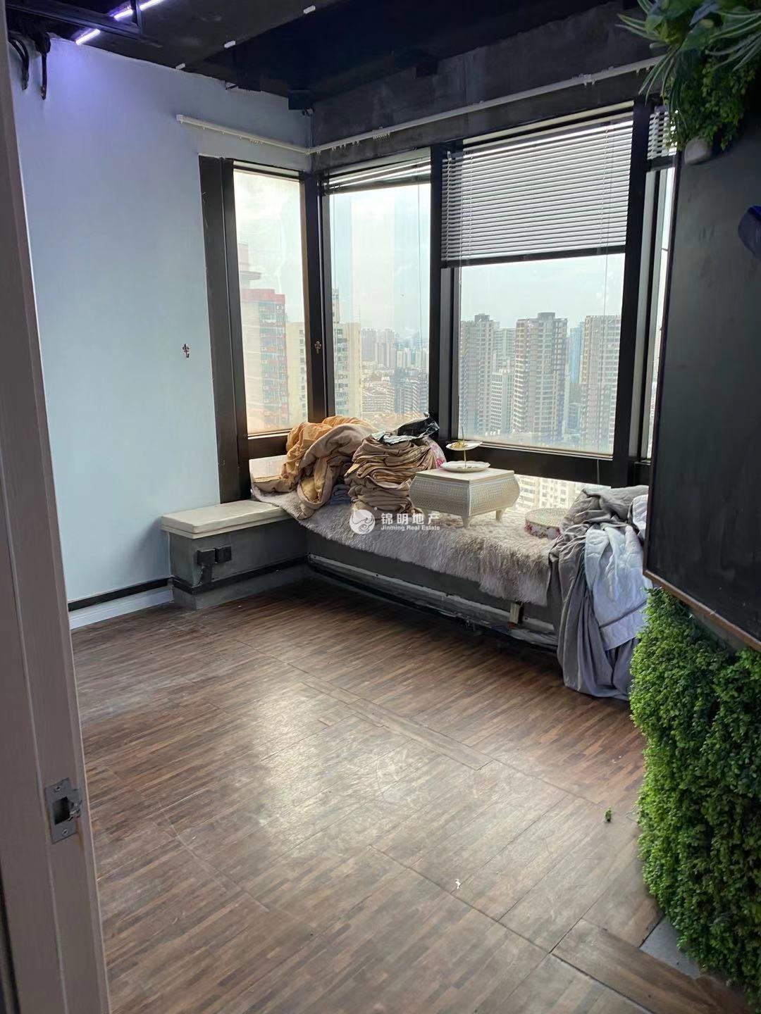 静安寺环球世界大厦102平米写字楼出租