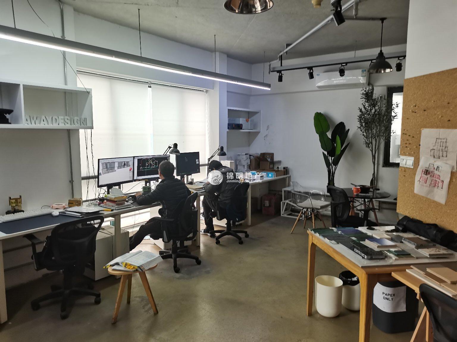 南京西路博鸿大厦75平米写字楼出租