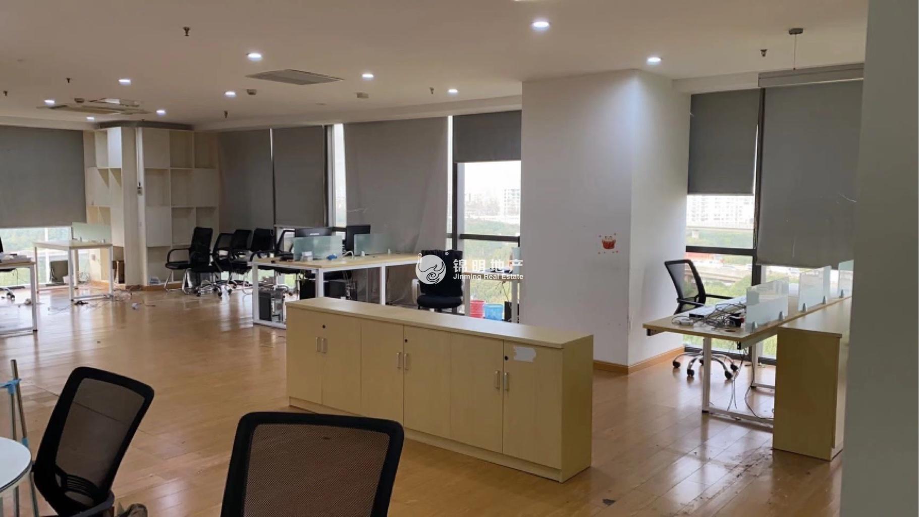 莘庄绿地蓝海115平米写字楼出租