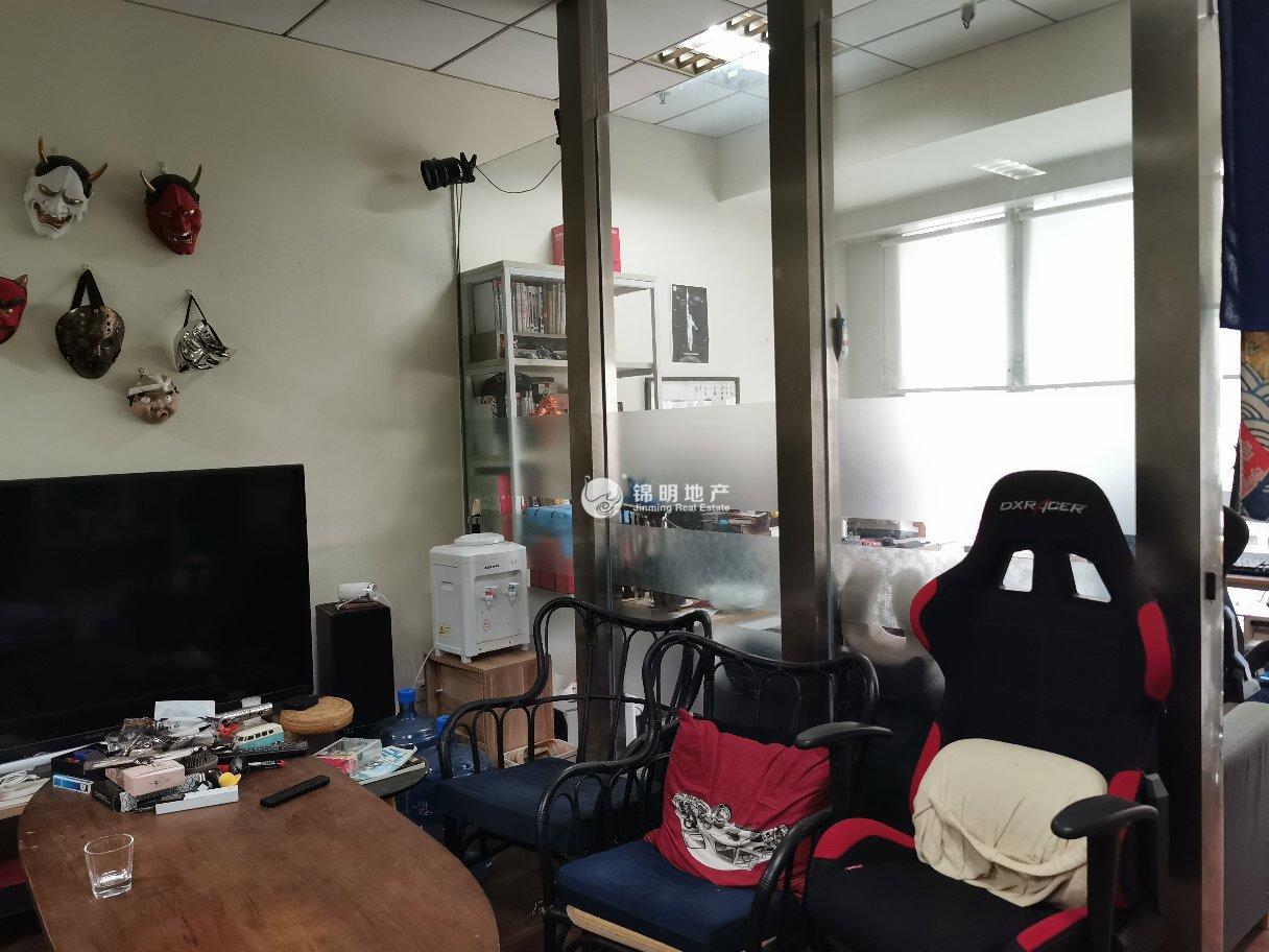 长寿路财富时代大厦51平米写字楼出租