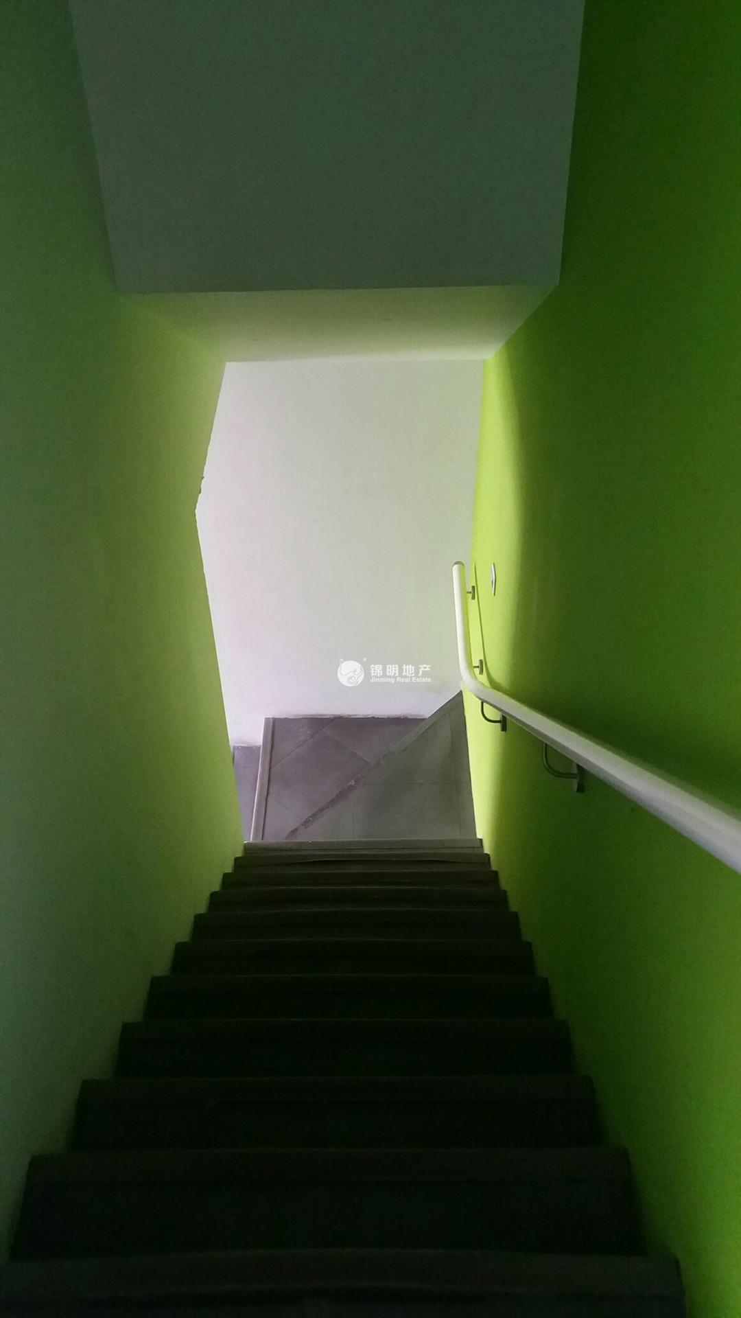 中山公园虹桥国际大厦106平米写字楼出租