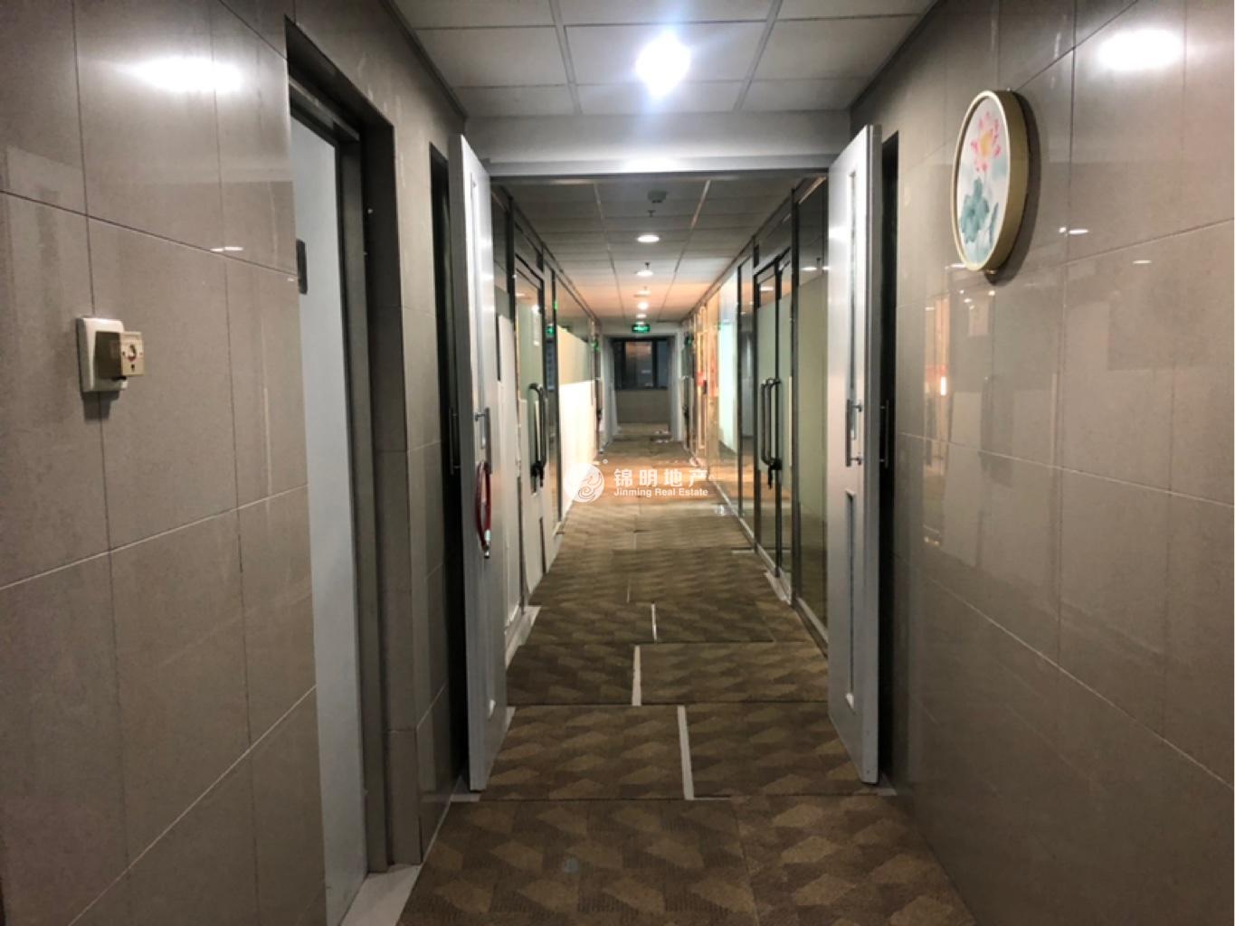 人民广场远洋商业大厦132平米写字楼出租