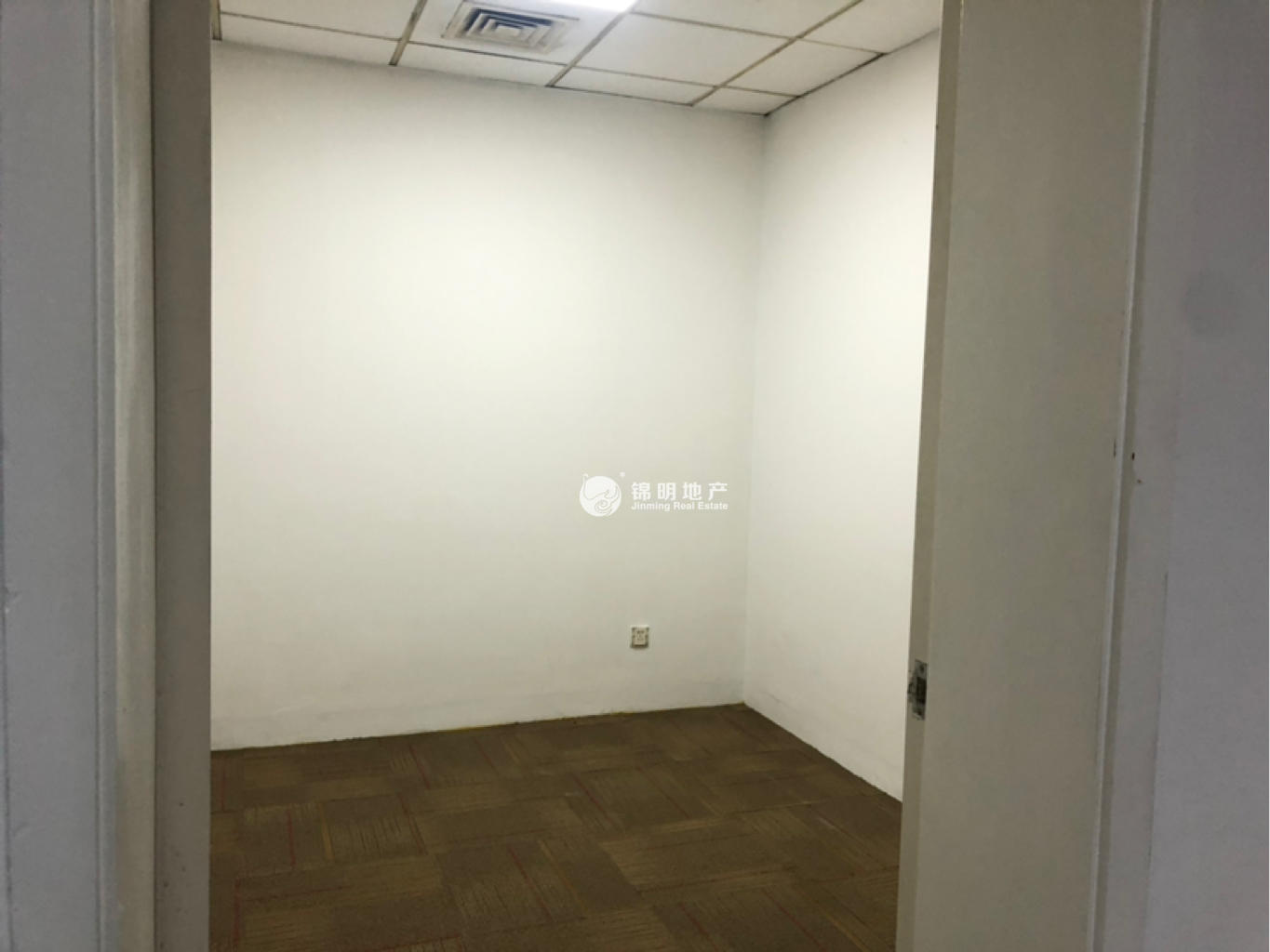 人民广场远洋商业大厦132平米写字楼出租