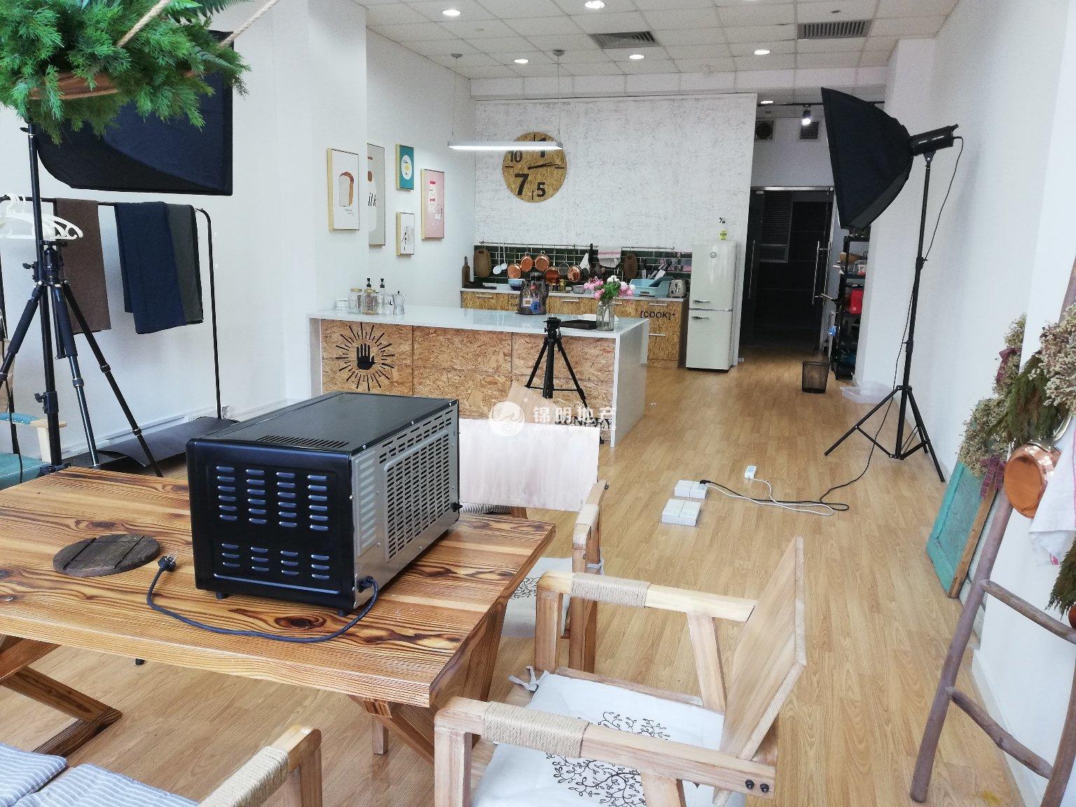 江宁路静安创展中心96平米写字楼出租