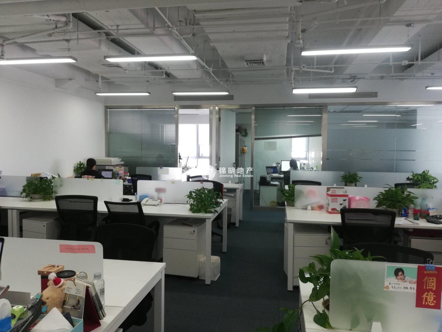 静安寺静安中华大厦250平米写字楼出租