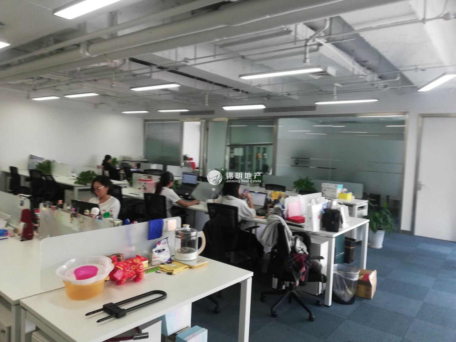 静安寺静安中华大厦250平米写字楼出租