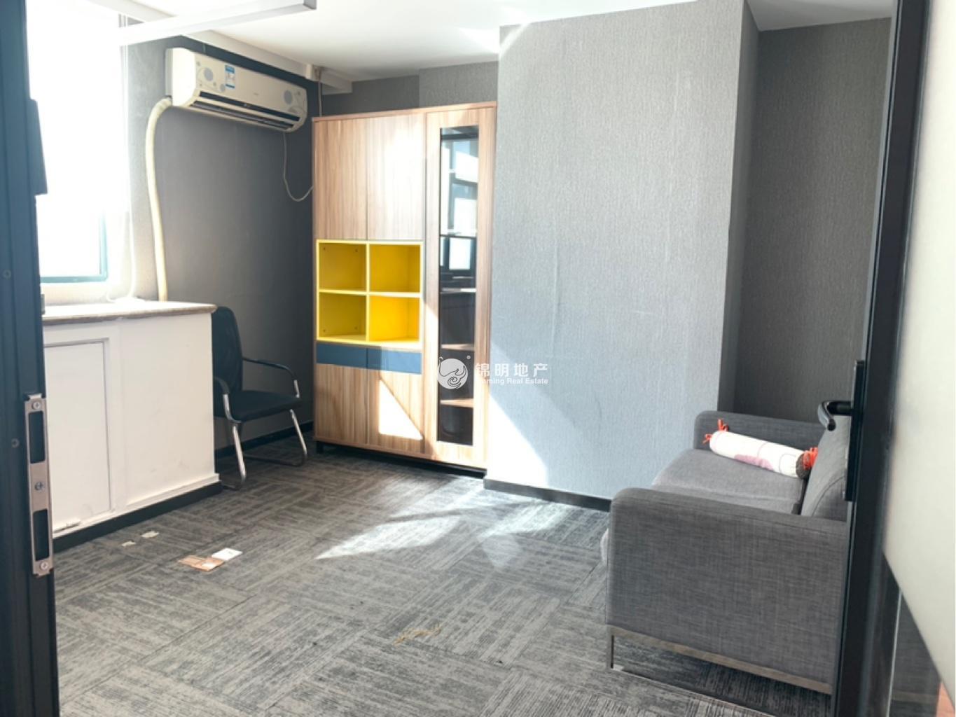 光新浦发广场90平米写字楼出租