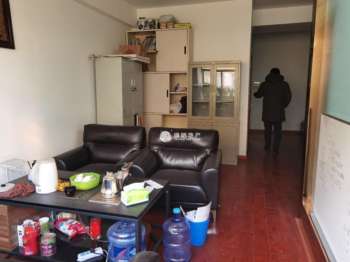 万体馆银海大楼86平米写字楼出租