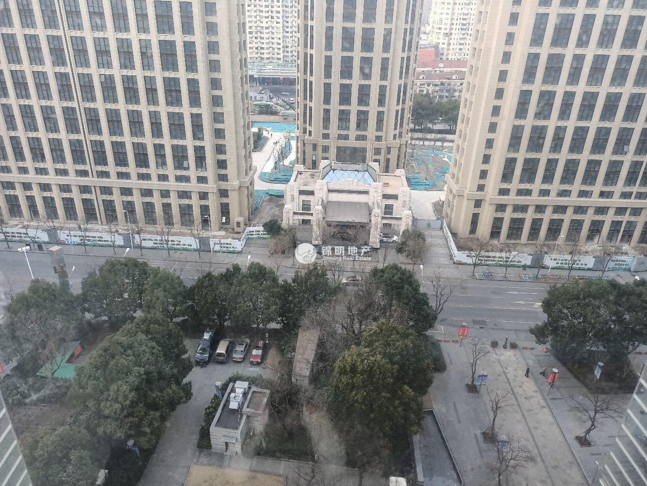 世博滨江绿地海外滩169平米写字楼出租