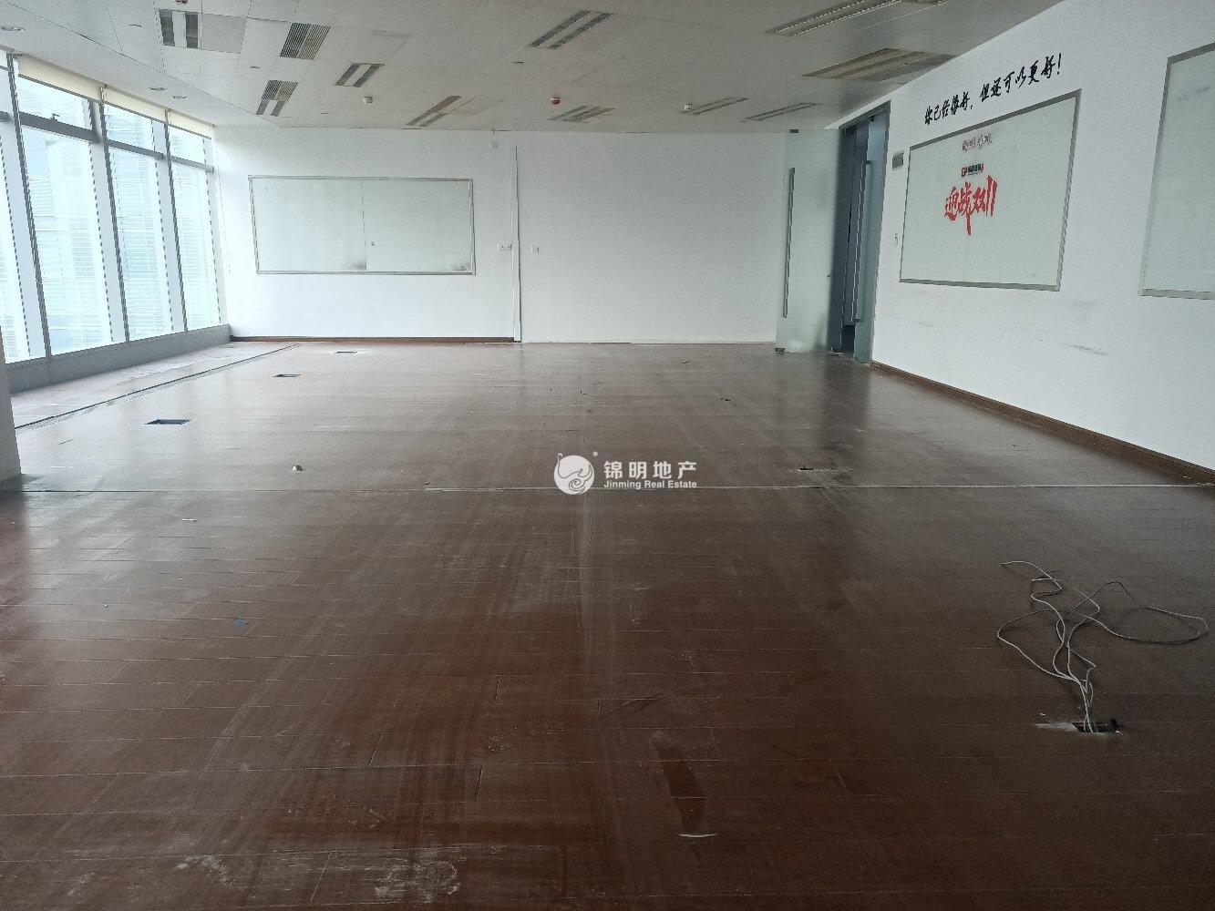 世博滨江绿地海外滩169平米写字楼出租