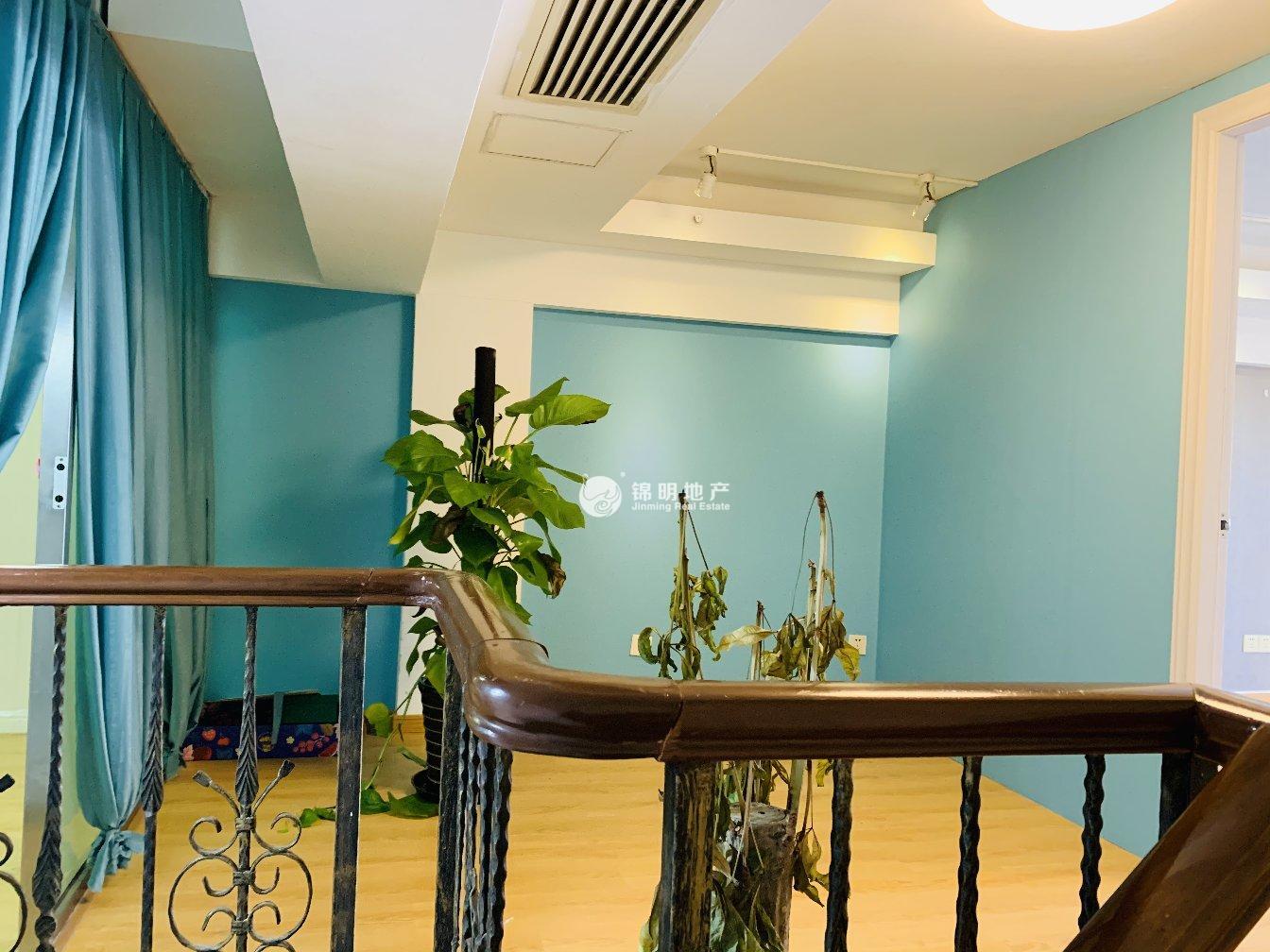 长寿路圣天地商务楼72平米写字楼出租