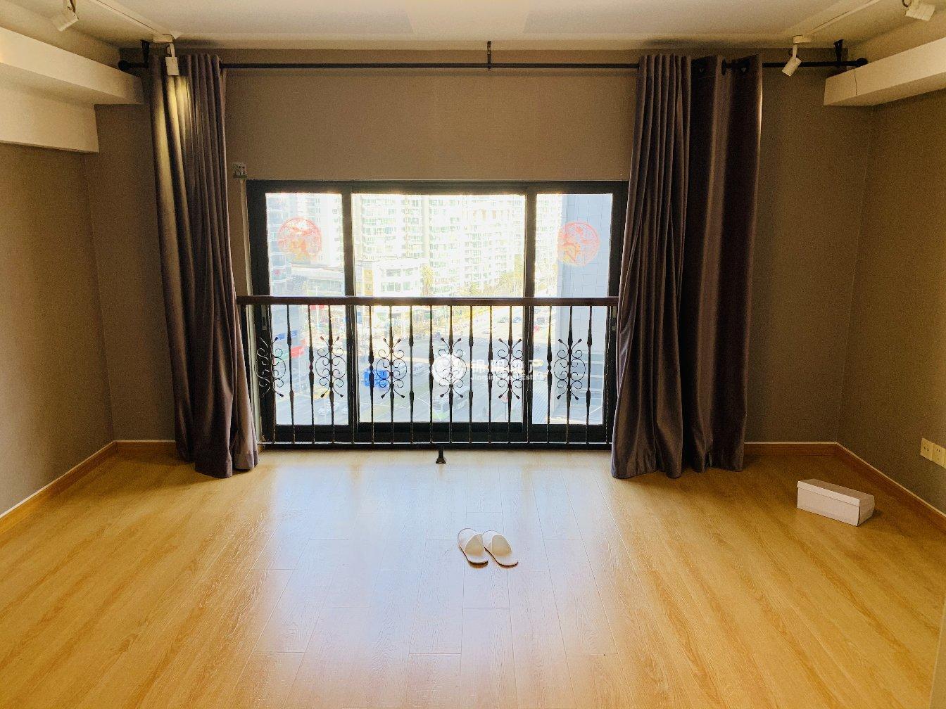 长寿路圣天地商务楼72平米写字楼出租