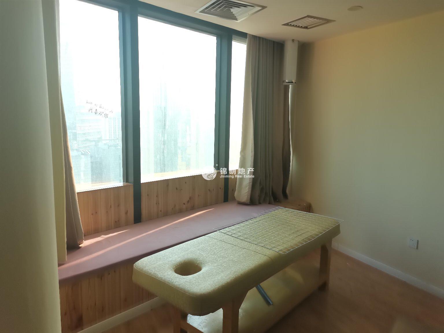 静安寺环球世界大厦85平米写字楼出租