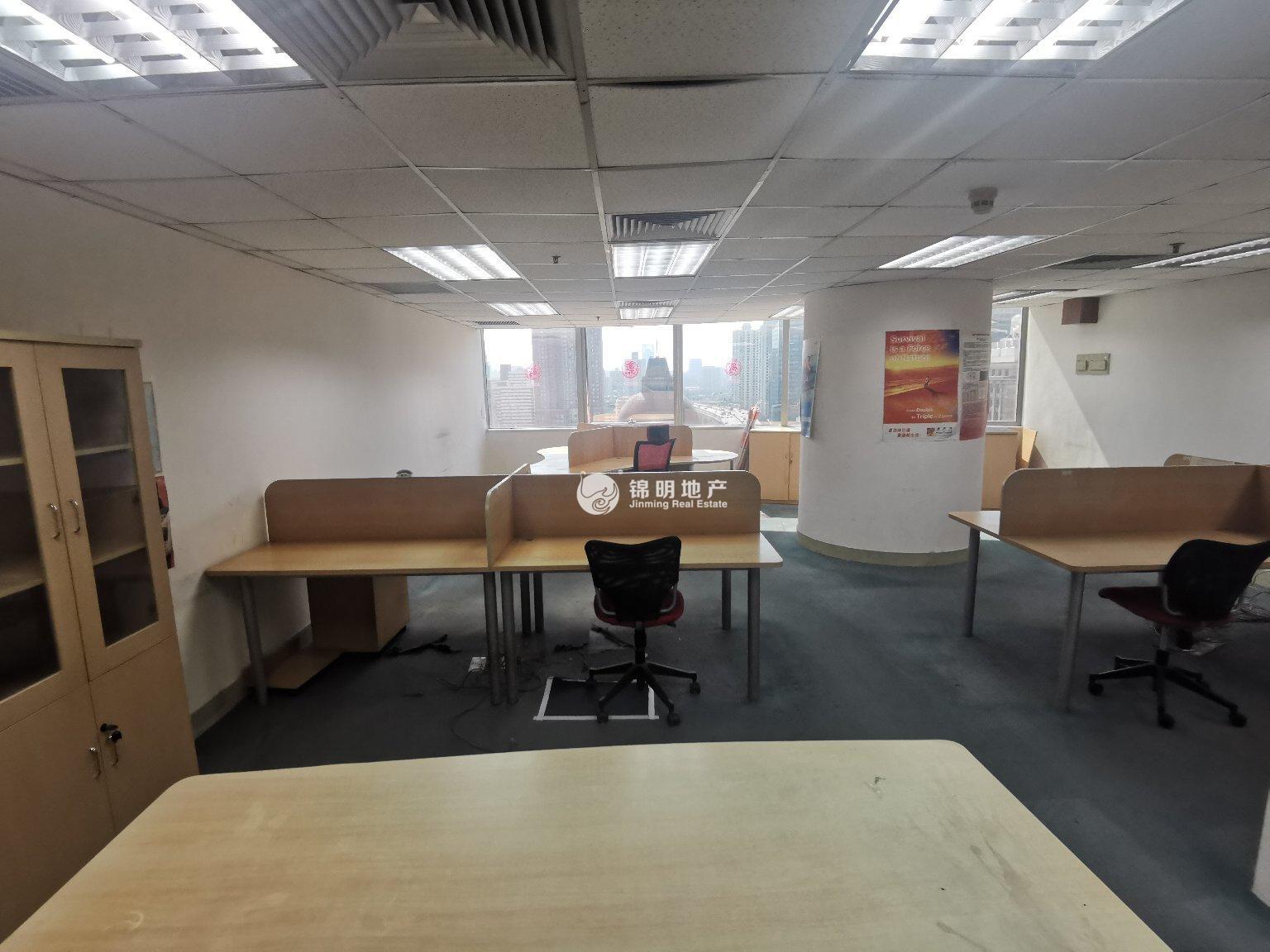 人民广场峻岭广场102平米写字楼出租