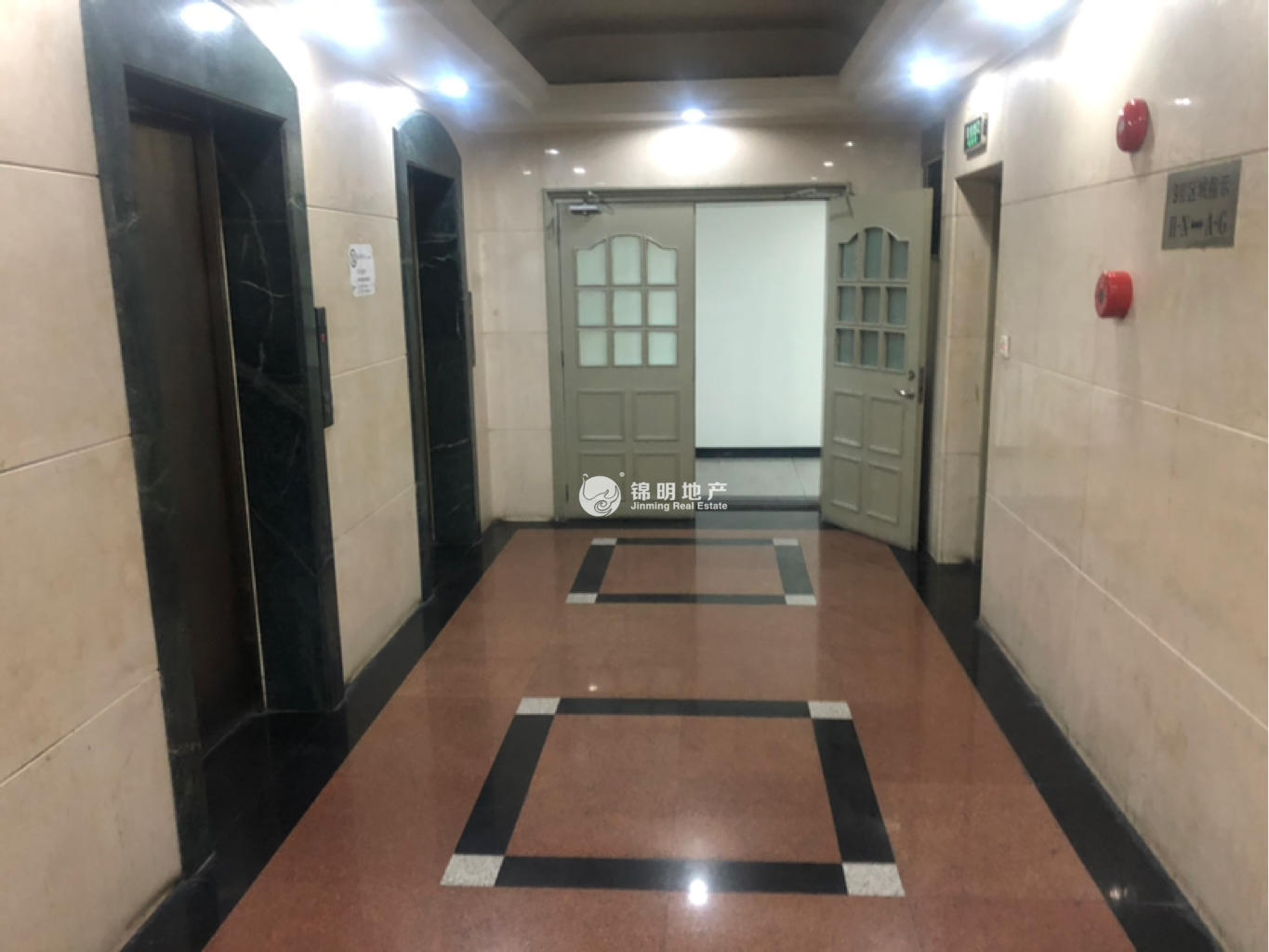 豫园新上海城市广场101平米写字楼出租