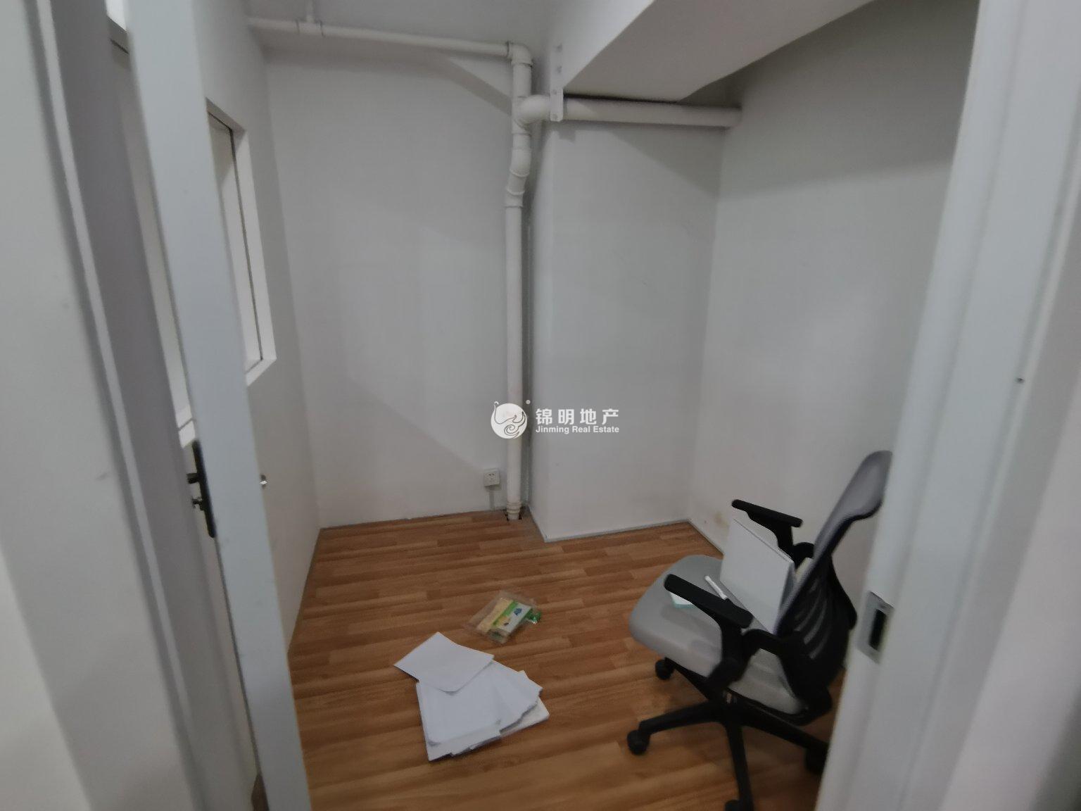 西藏北路金赢108创意广场64平米写字楼出租