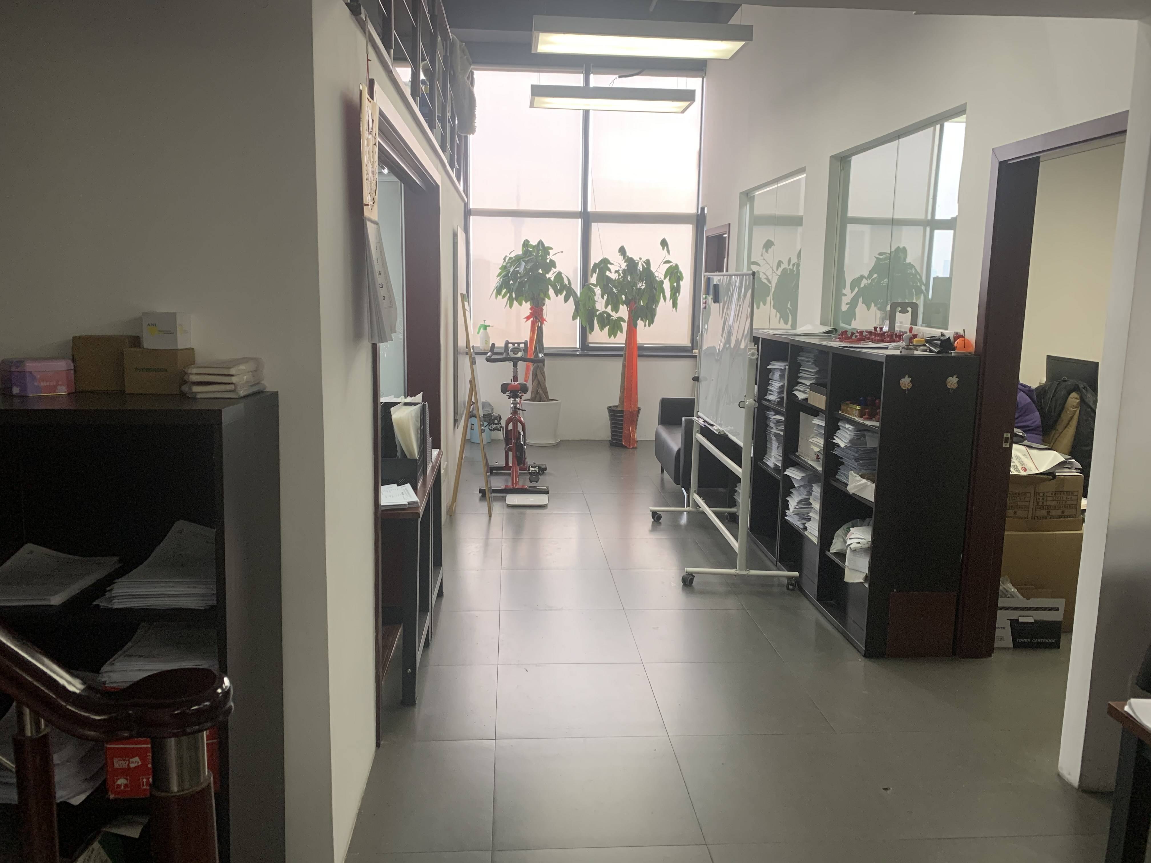 周家嘴路海上海172平米写字楼出租