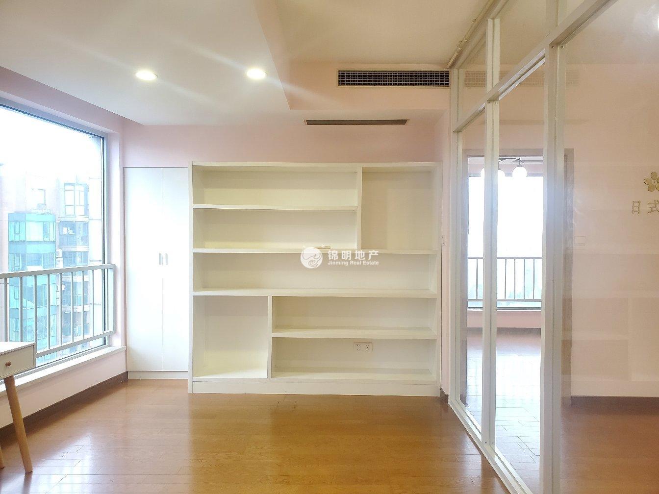 南京西路丽都新贵88平米写字楼出租