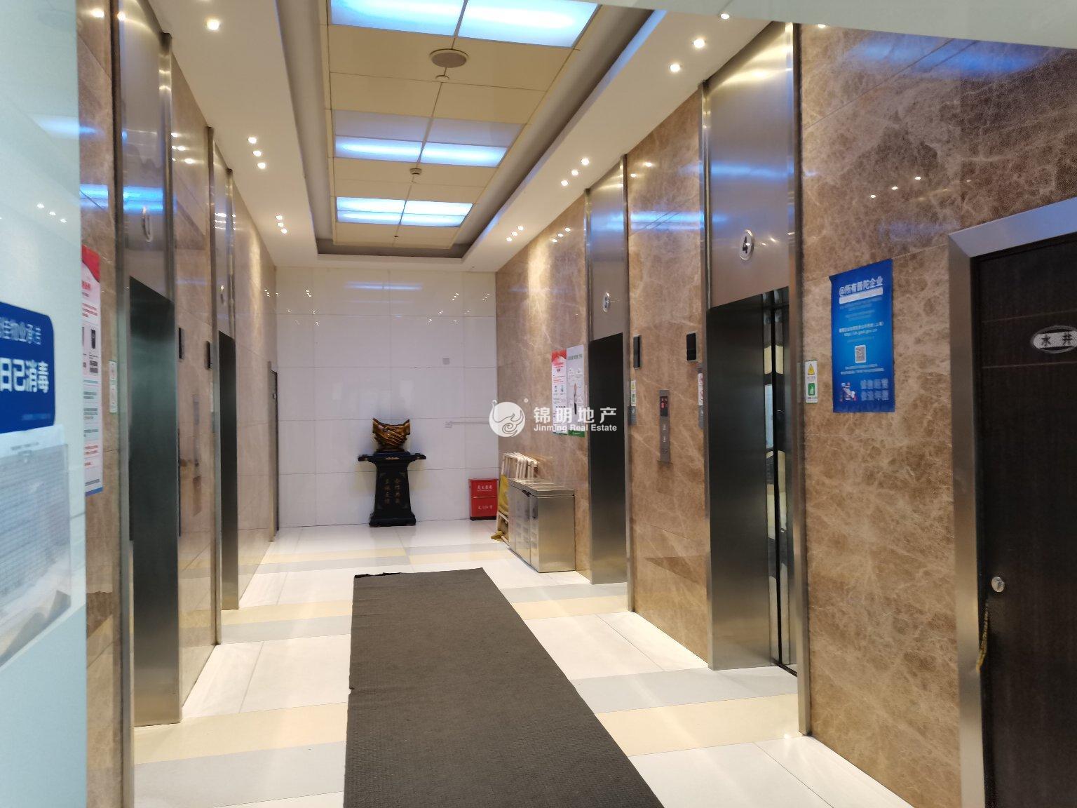 光新浦发广场78平米写字楼出租