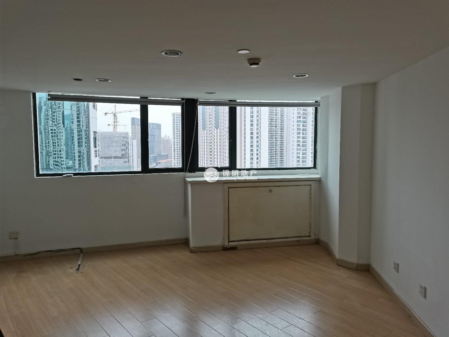 光新浦发广场78平米写字楼出租