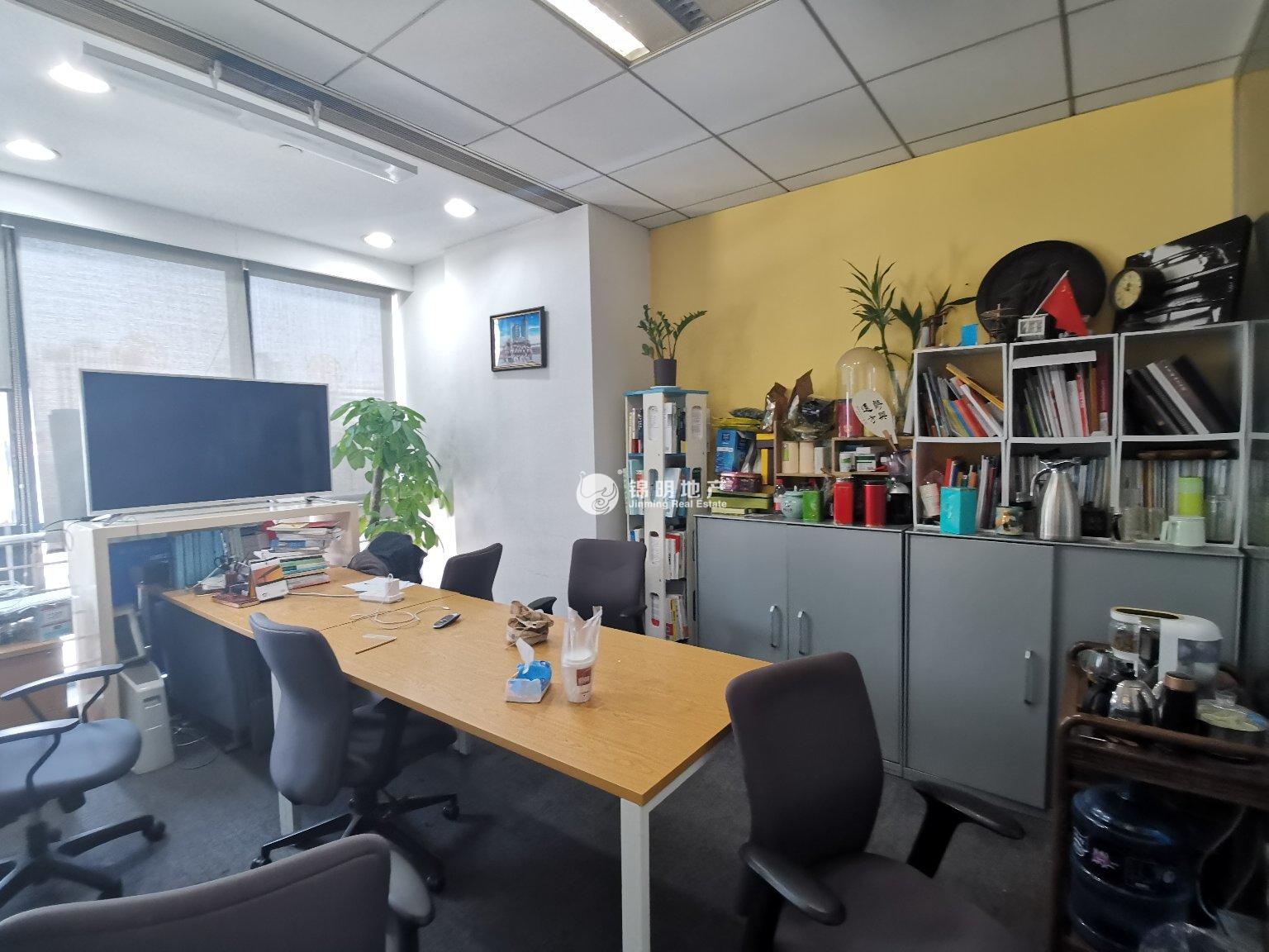 曹杨绿地和创大厦123平米写字楼出租