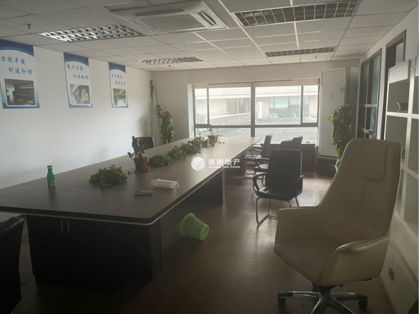 漕河泾光大会展中心160平米写字楼出租