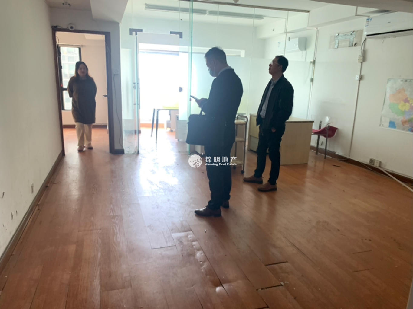 不夜城嘉里不夜城131平米写字楼出租