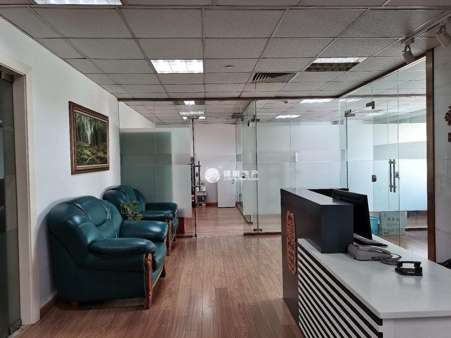 光新浦发广场227平米写字楼出租