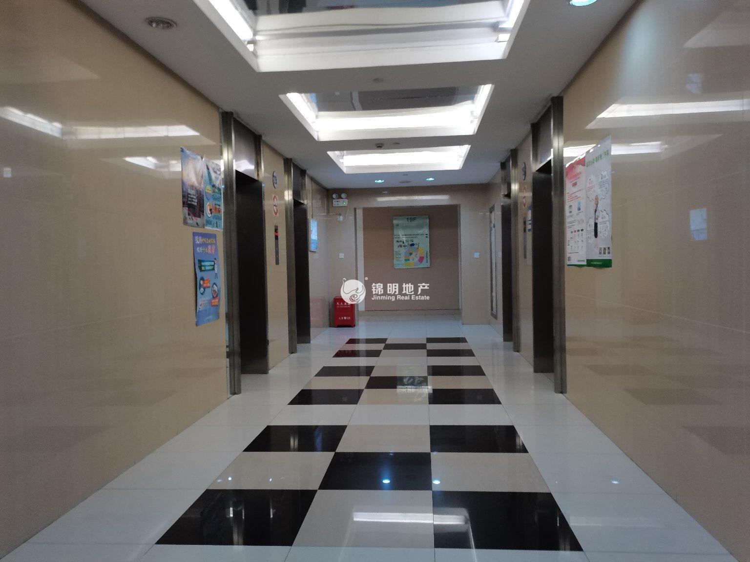 光新浦发广场227平米写字楼出租