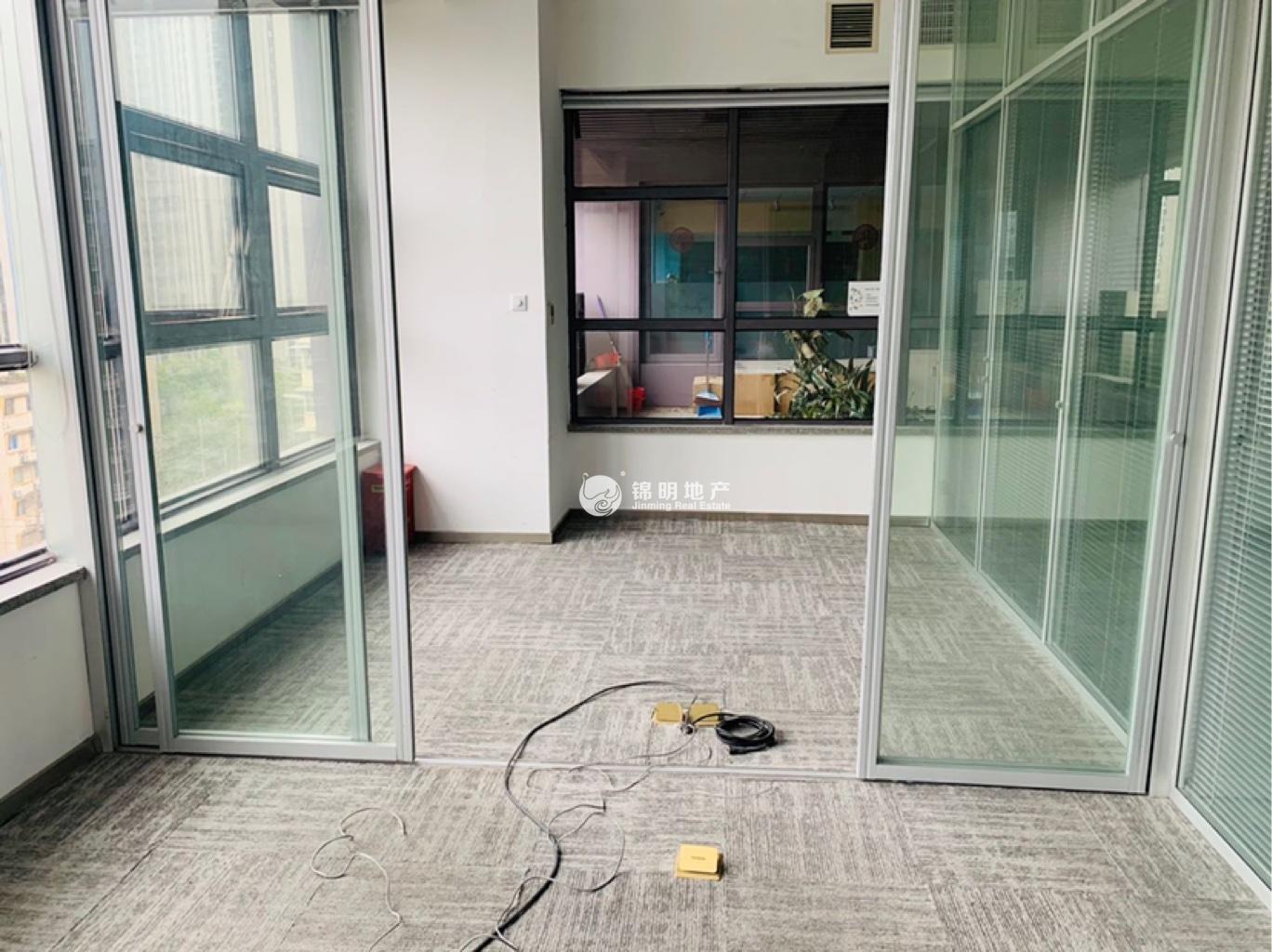 江宁路静安创展中心145平米写字楼出租