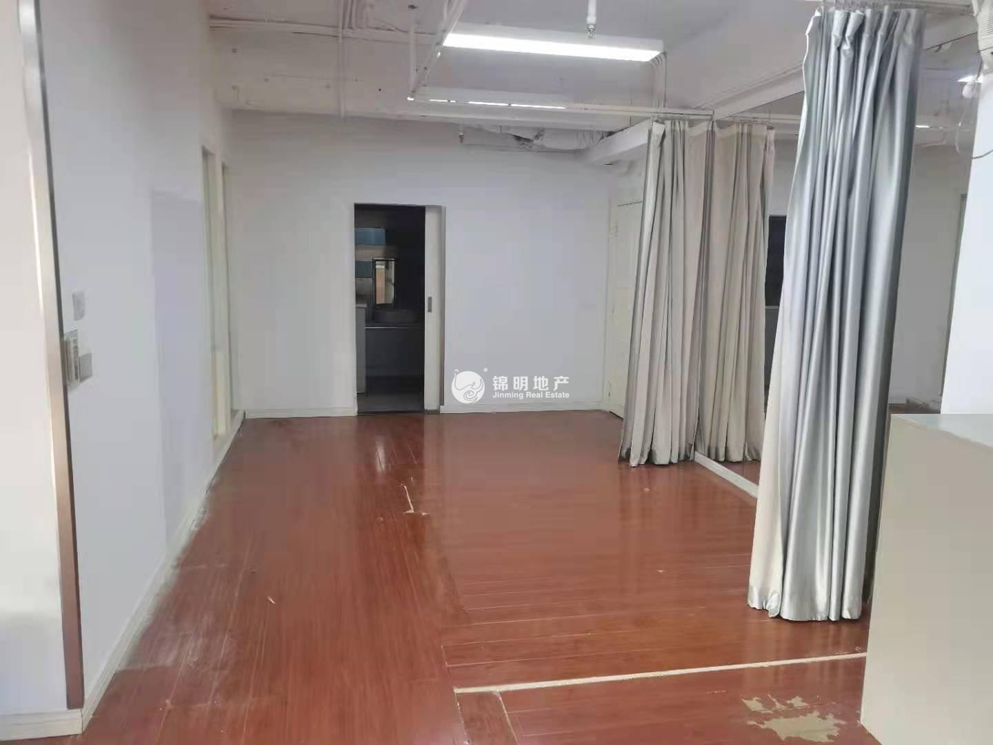南京西路和一大厦224平米写字楼出租