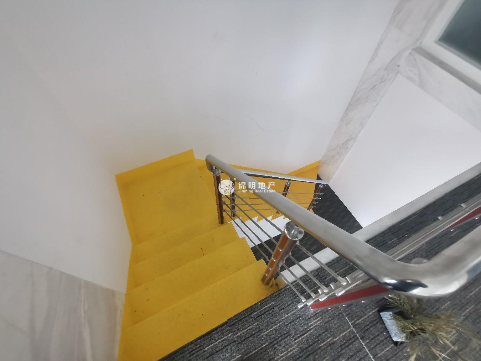 古美莲花国际广场150平米写字楼出租