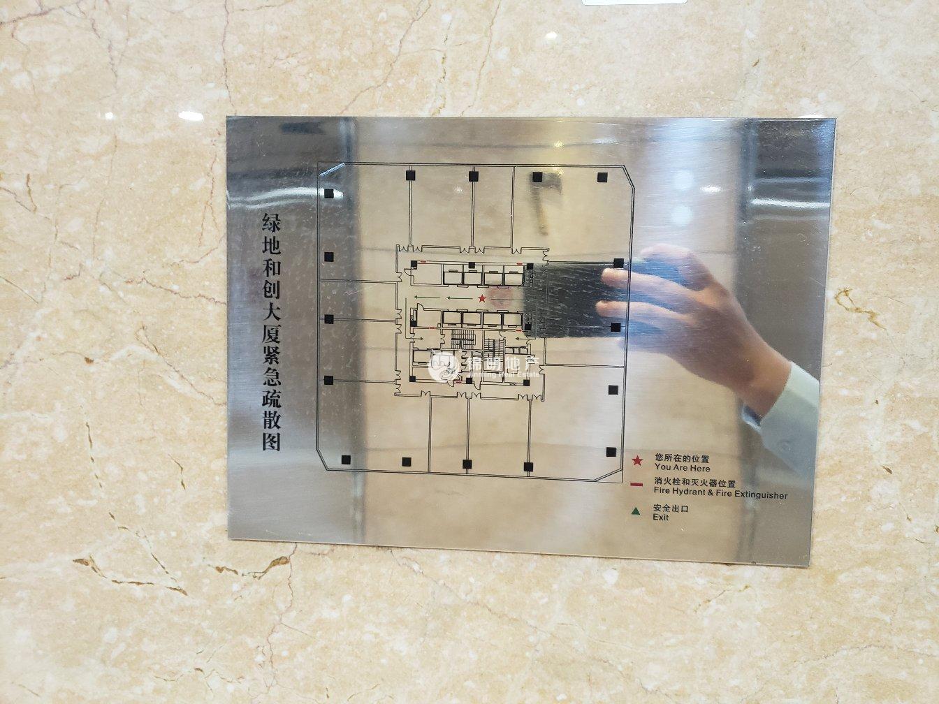 曹杨绿地和创大厦370平米写字楼出租