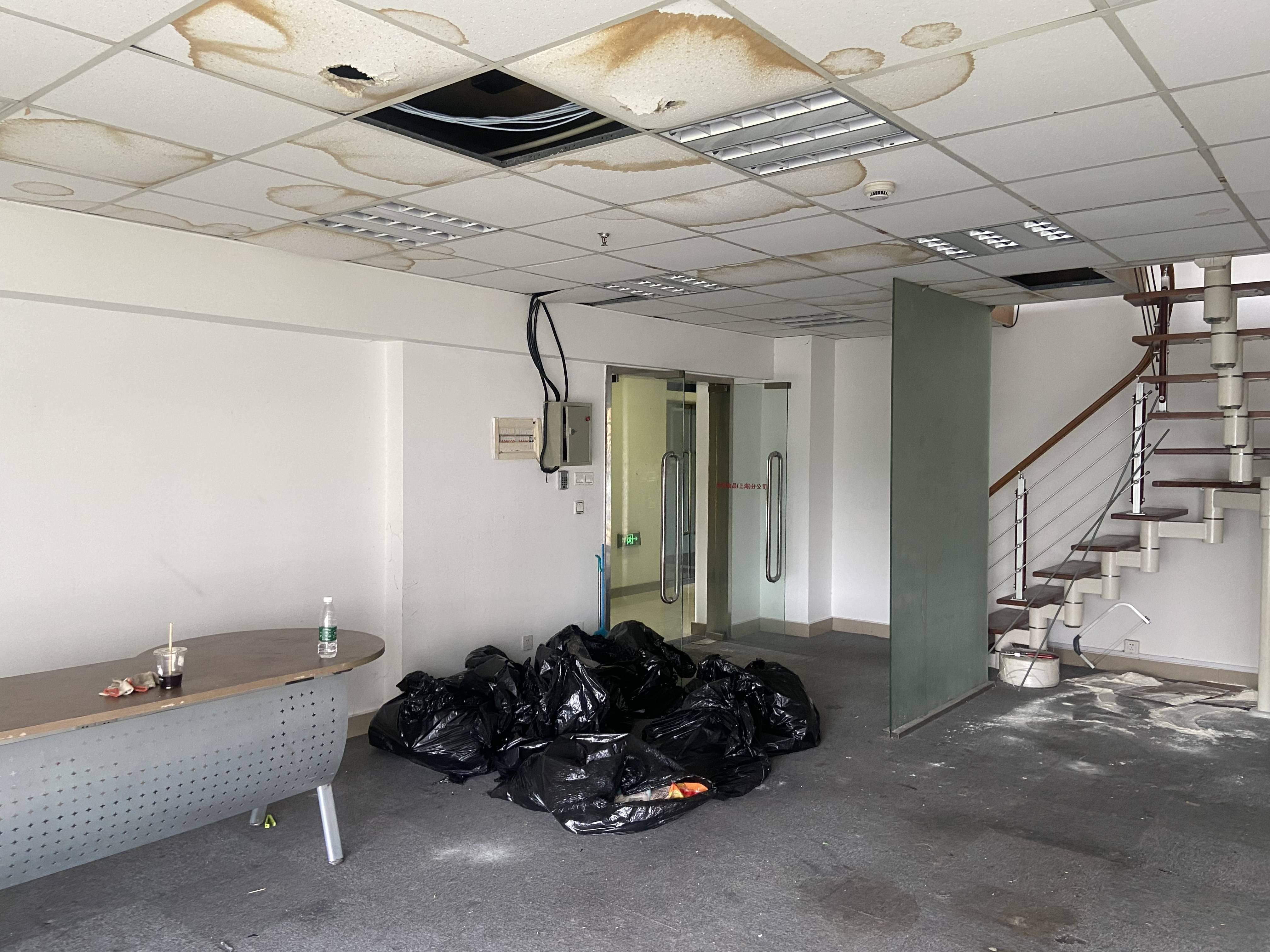 莘庄绿地蓝海77平米写字楼出租