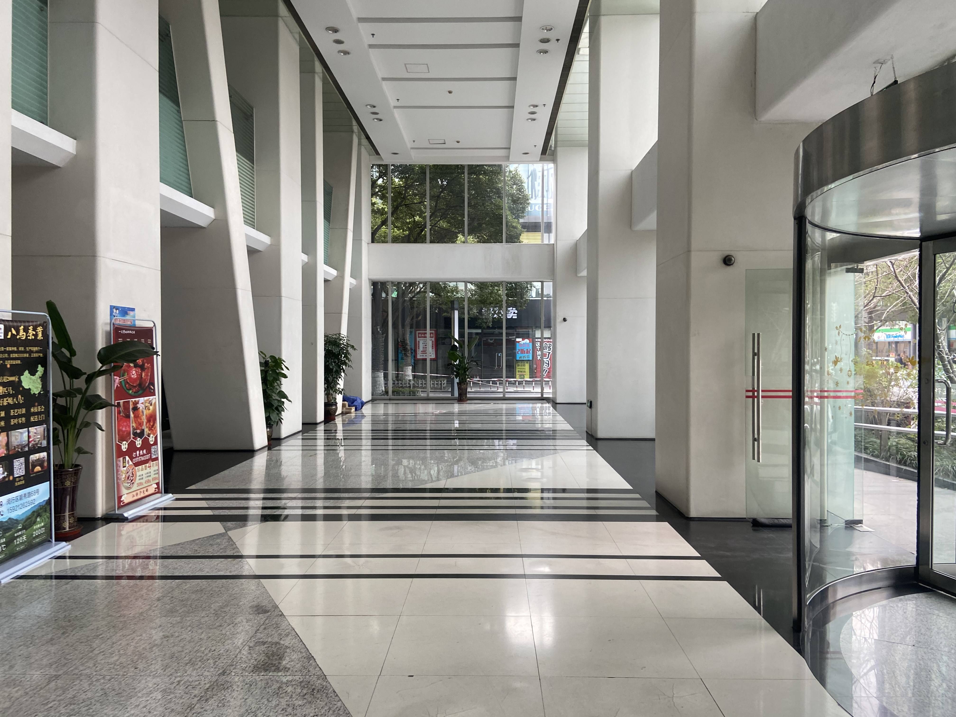 莘庄绿地蓝海77平米写字楼出租