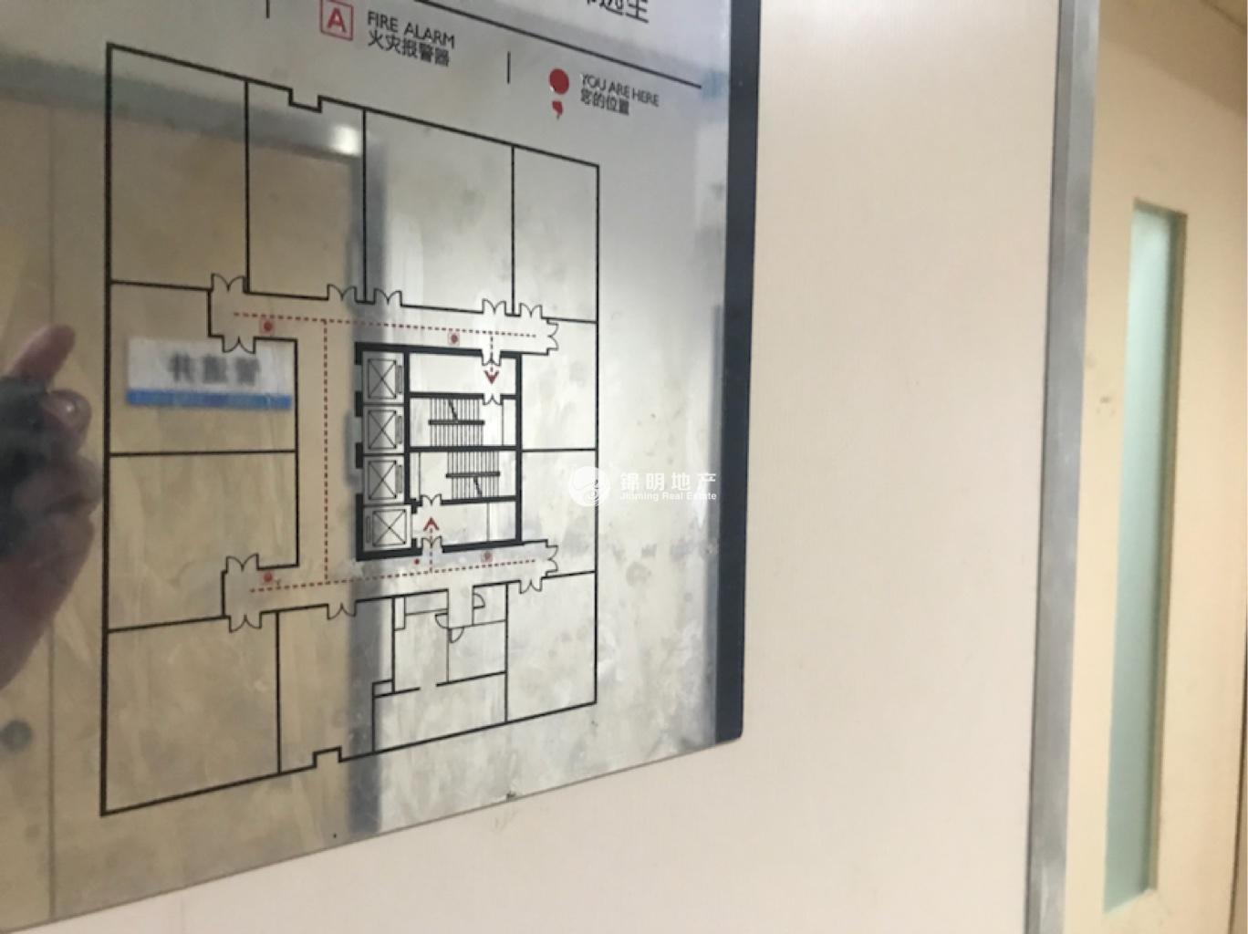 曹杨汇融大厦94平米写字楼出租