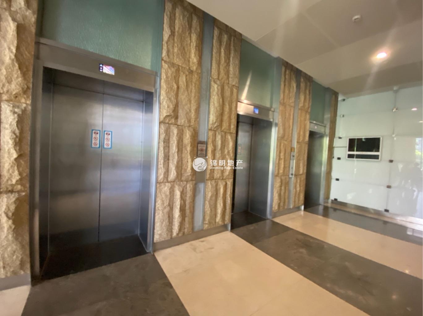 曹杨汇融大厦94平米写字楼出租