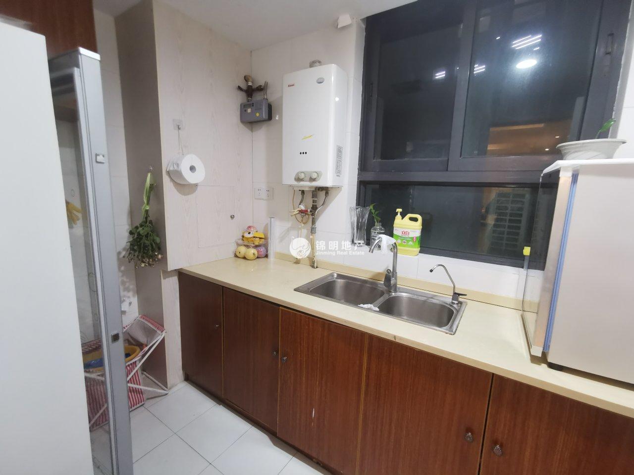 打浦桥海兴广场174平米写字楼出租