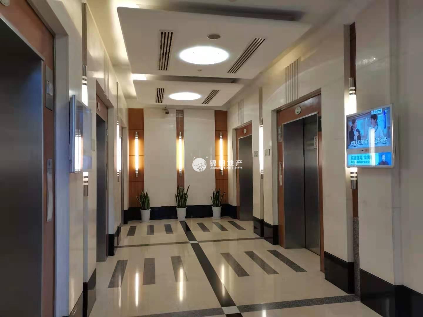 淮海中路淮海中华大厦58平米写字楼出租