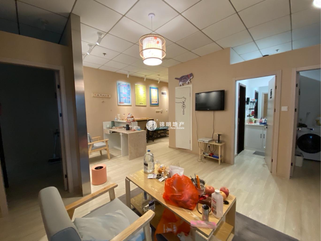 长寿路财富时代大厦126平米写字楼出租