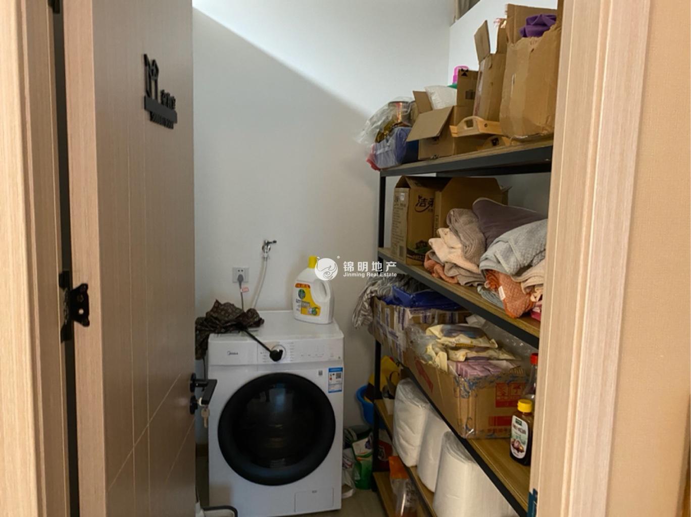 长寿路财富时代大厦126平米写字楼出租